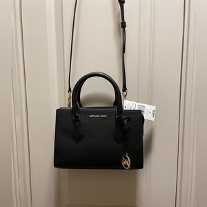 NWT MICHAEL KORS BAG